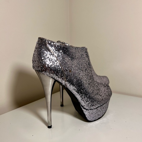 Sparkly heels - Picture 3 of 5